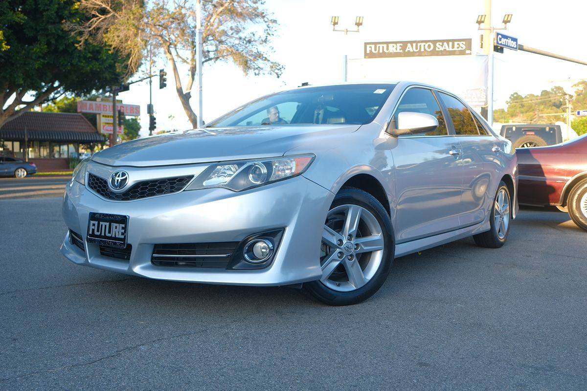 2012 Toyota Camry SE — Sedan — 61,612 mi — Glendale, CA