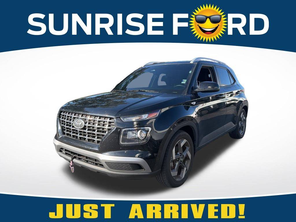 2023 Hyundai Venue SEL — SUV — 30,460 mi — Fort Pierce, FL