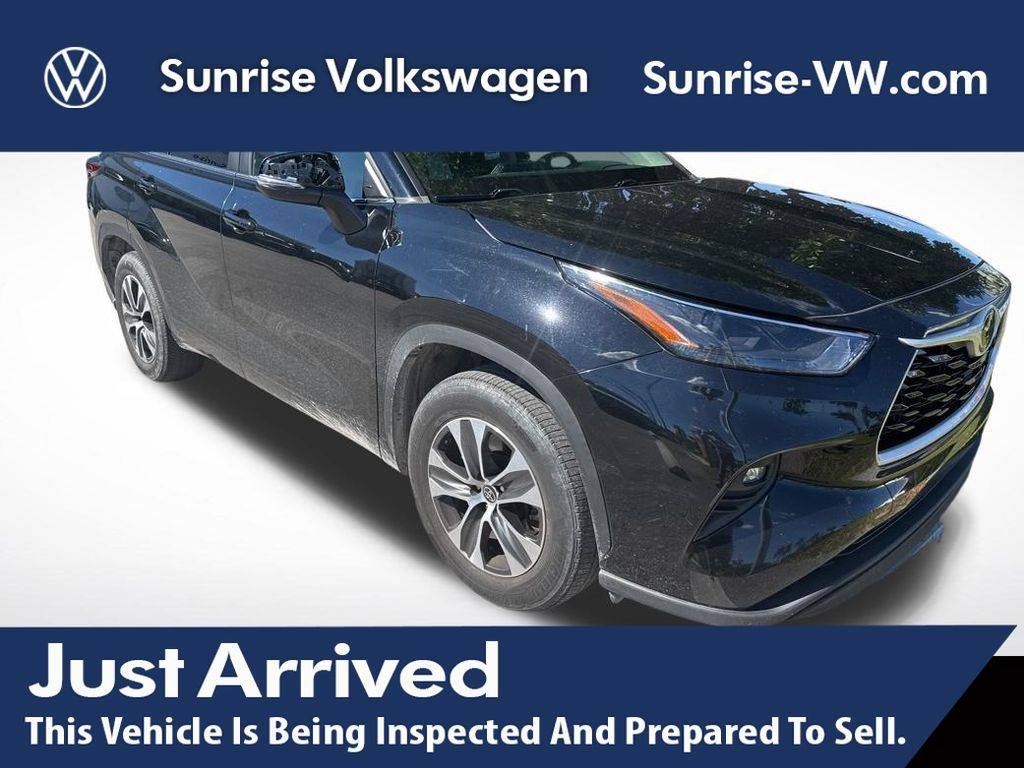 2023 Toyota Highlander XLE — SUV — 45,345 mi — Fort Pierce, FL