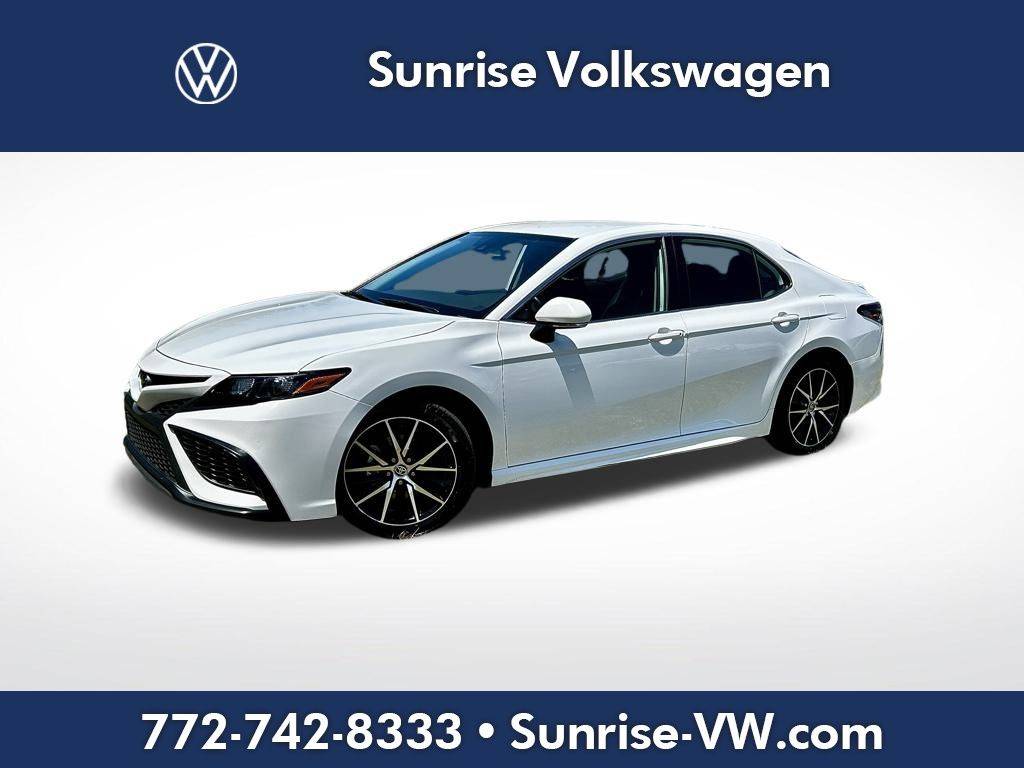 2023 Toyota Camry SE — Sedan — 64,763 mi — Fort Pierce, FL