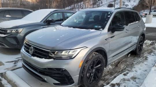 2023 Volkswagen Tiguan SE R-Line Black — SUV — 17,441 mi — Moon Township, PA