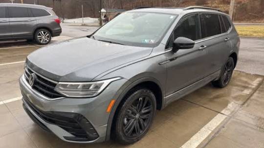 2022 Volkswagen Tiguan SE R-Line Black — SUV — 26,639 mi — Moon Township, PA