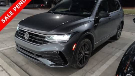 2022 Volkswagen Tiguan SE R-Line Black — SUV — 9,951 mi — Moon Township, PA