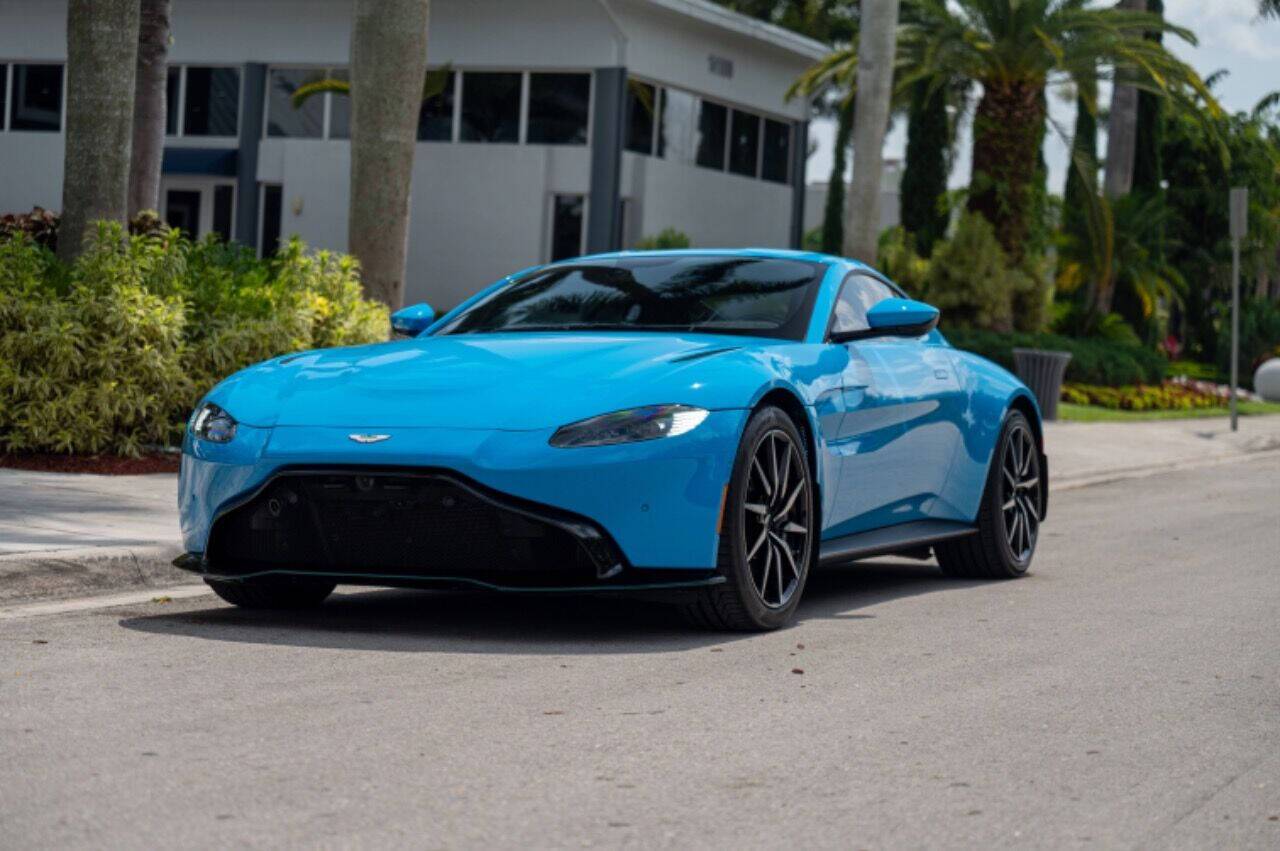 2020 Aston Martin Vantage Standard