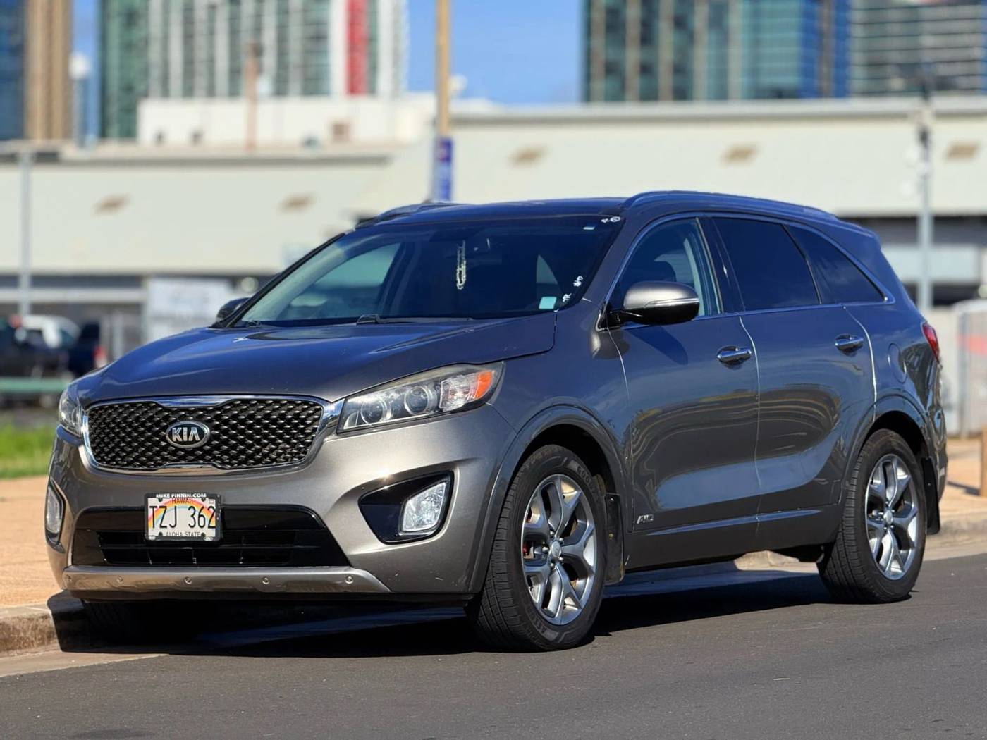 2017 Kia Sorento SX V6 — SUV — 82,480 mi — Honolulu, HI