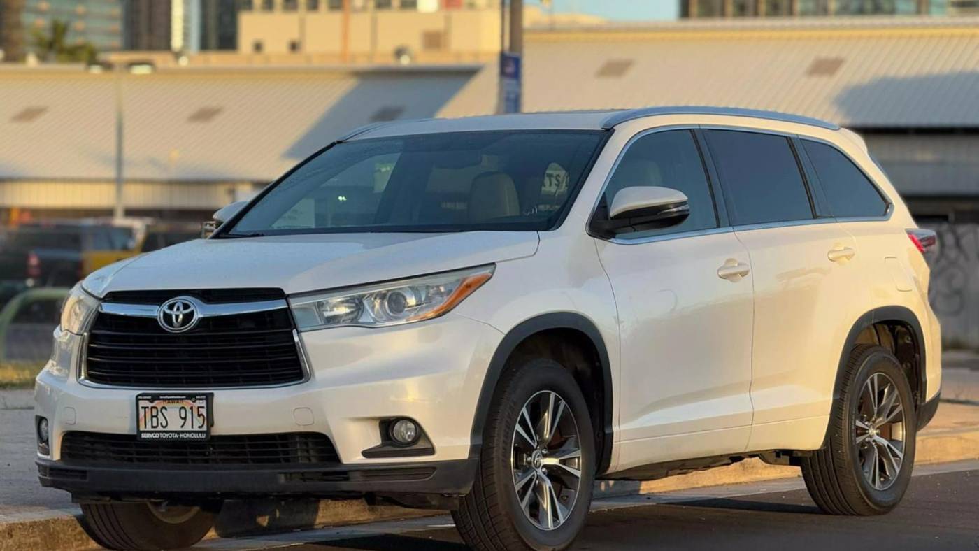 2016 Toyota Highlander XLE — SUV — 121,723 mi — Honolulu, HI