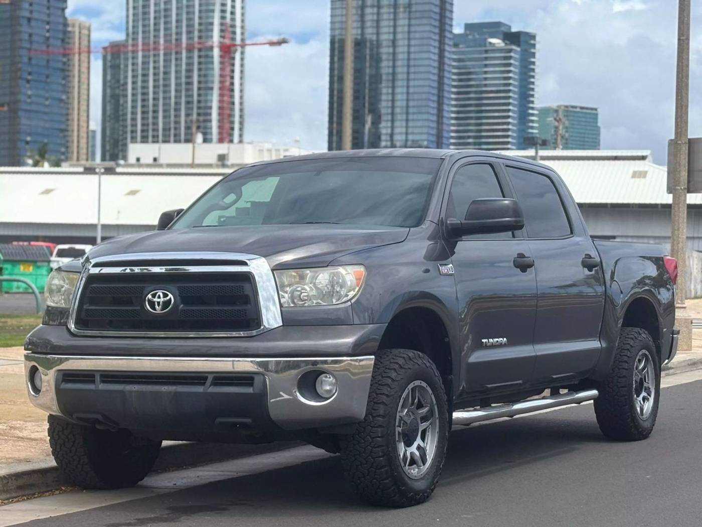 2013 Toyota Tundra Base — Pickup Truck — 129,648 mi — Honolulu, HI