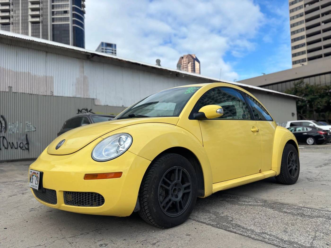 2007 Volkswagen New Beetle Base — Hatchback — 101,140 mi — Honolulu, HI