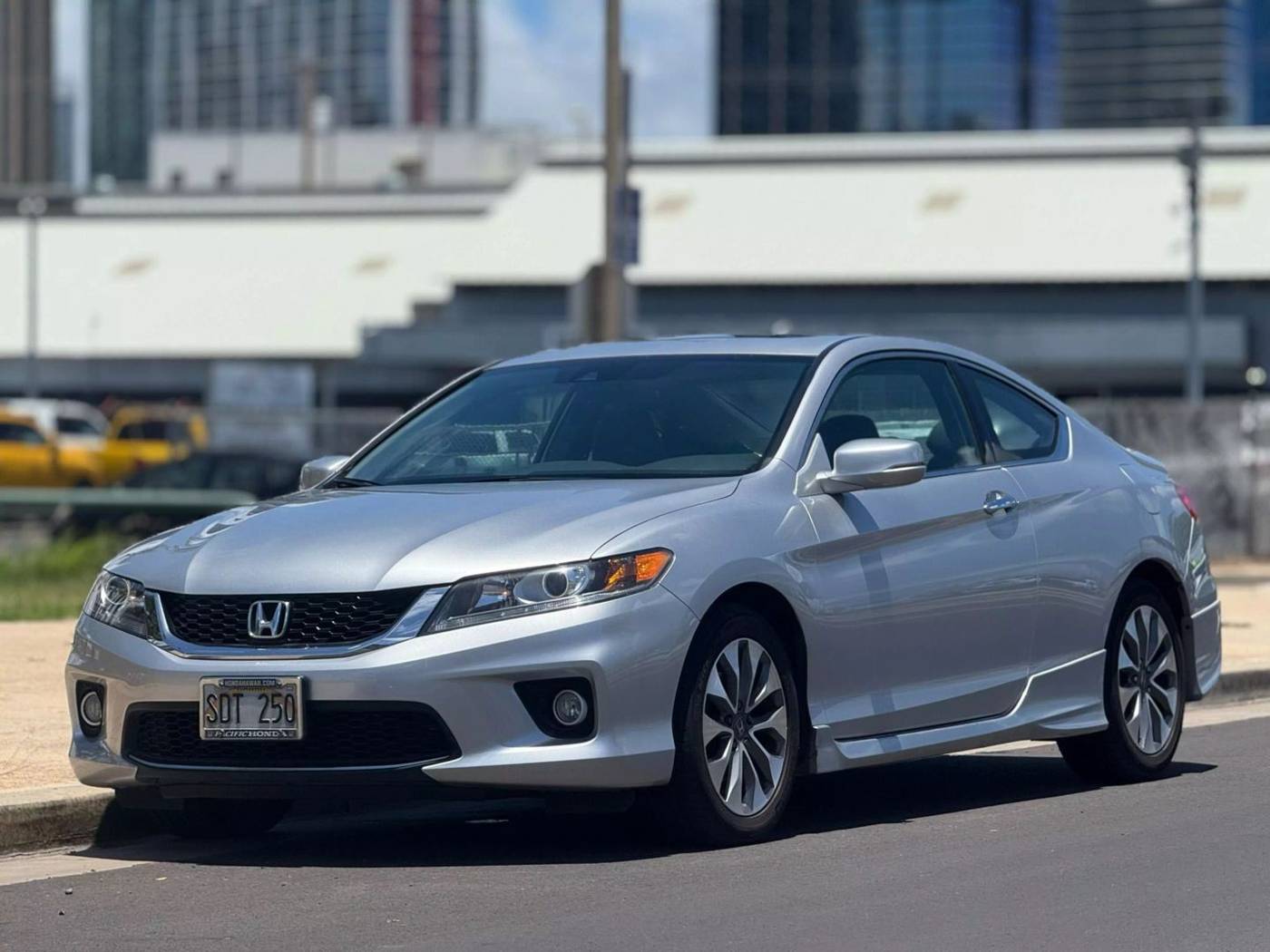 2014 Honda Accord EX-L — Coupe — 83,194 mi — Honolulu, HI