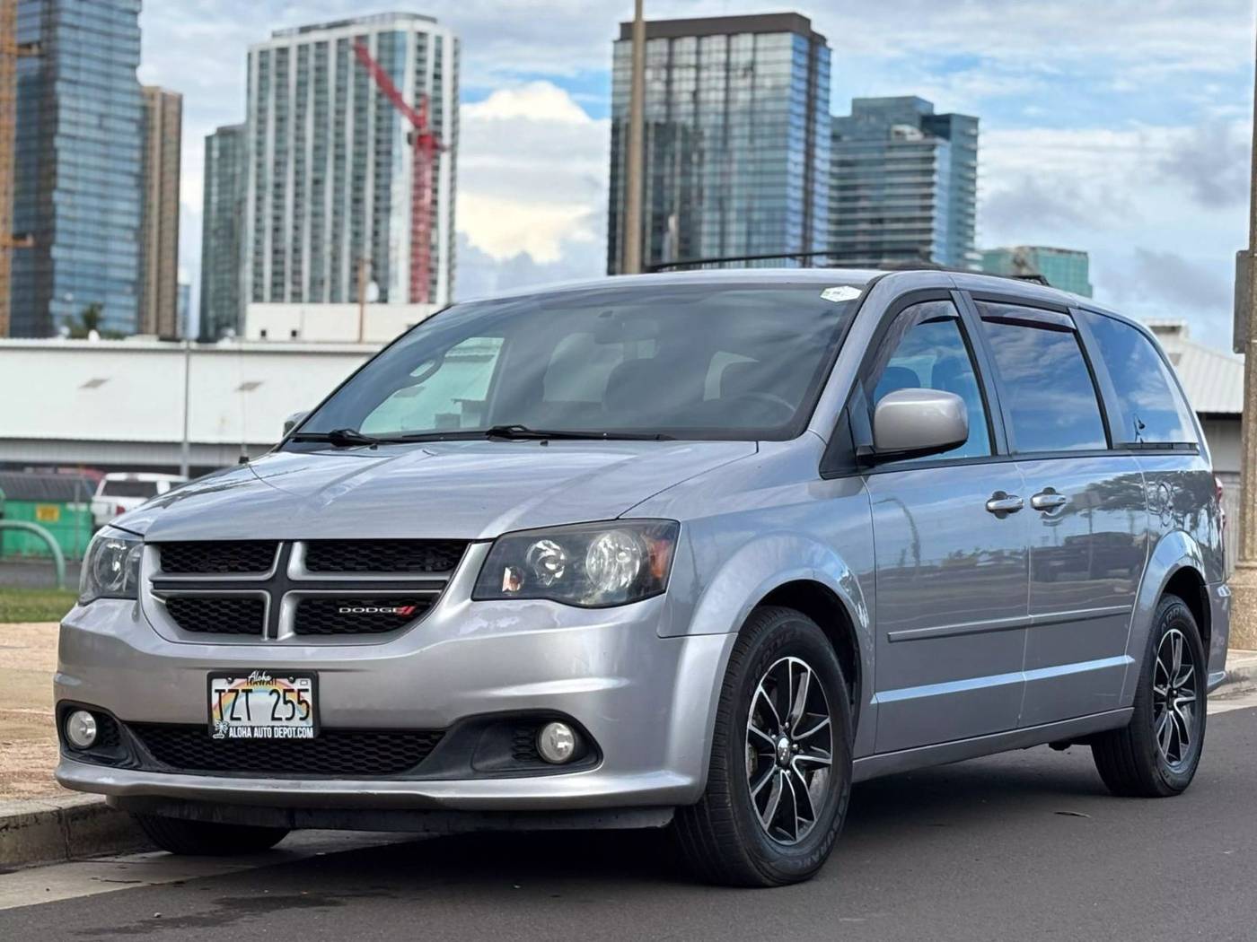2016 Dodge Grand Caravan R/T — Minivan — 96,535 mi — Honolulu, HI