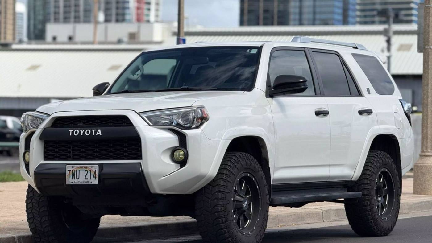 2019 Toyota 4Runner SR5 — SUV — 75,457 mi — Honolulu, HI