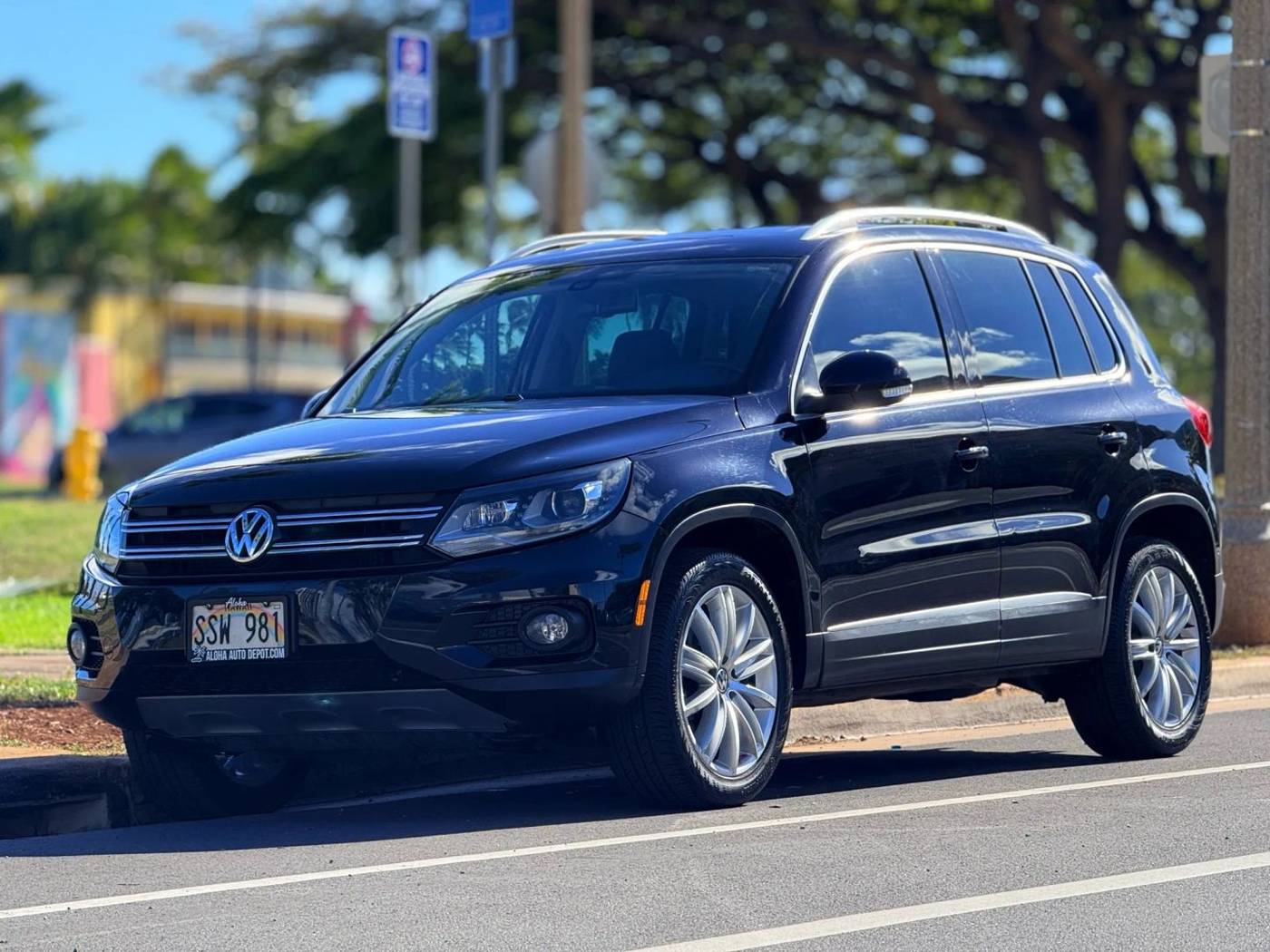 2016 Volkswagen Tiguan SE — SUV — 76,395 mi — Honolulu, HI