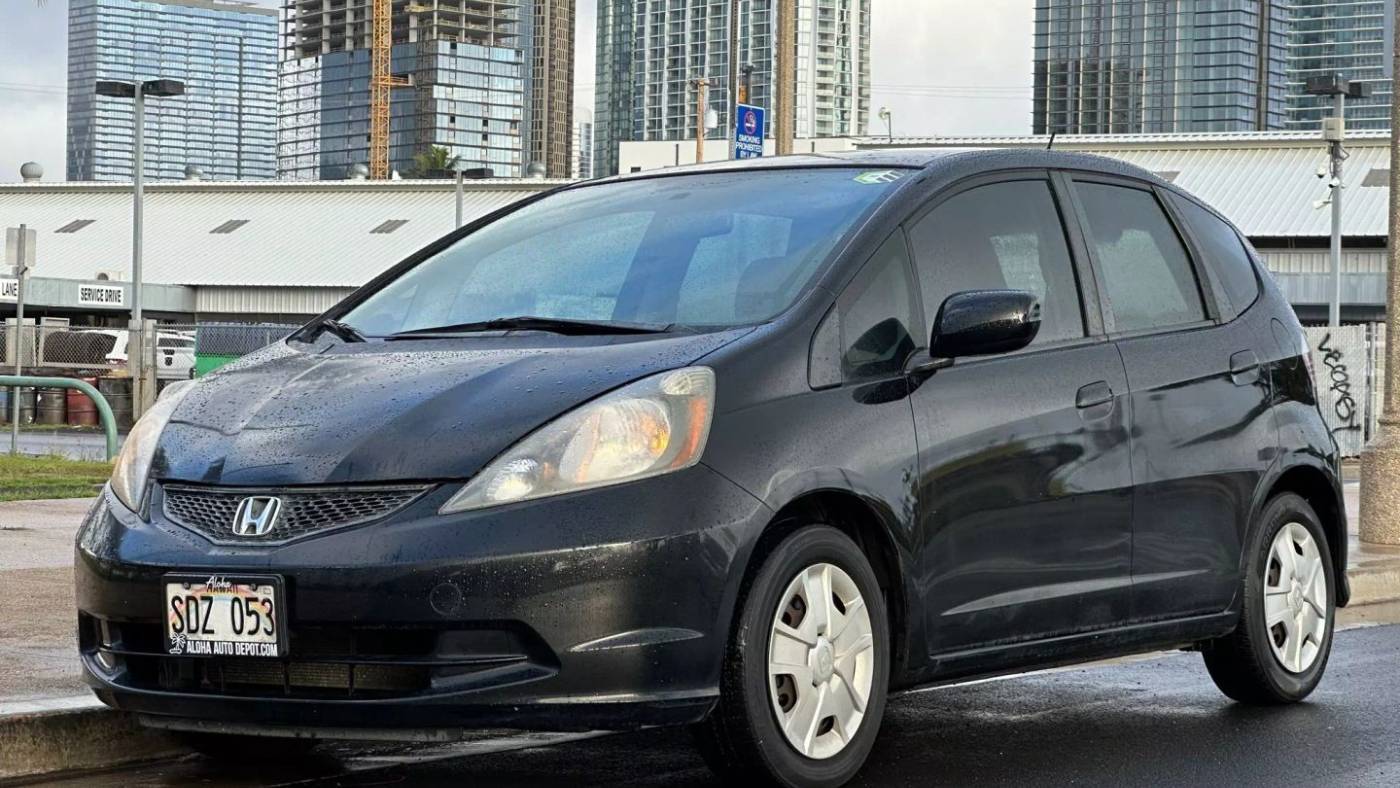 2013 Honda Fit Base — Hatchback — 77,516 mi — Honolulu, HI