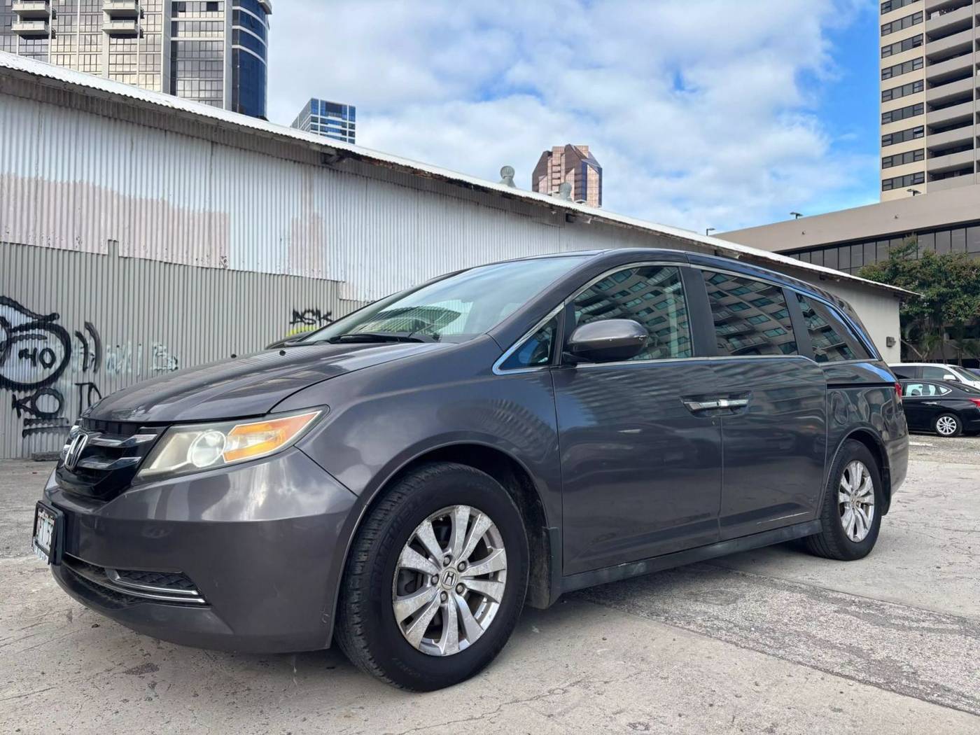 2014 Honda Odyssey EX-L — Minivan — 140,132 mi — Honolulu, HI