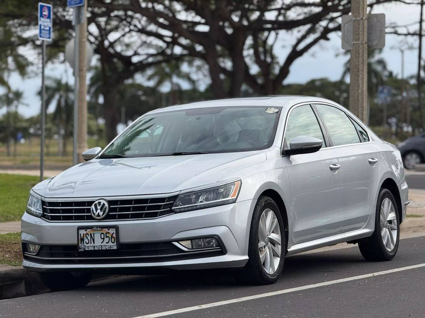 2018 Volkswagen Passat 2.0T SE — Sedan — 72,948 mi — Honolulu, HI