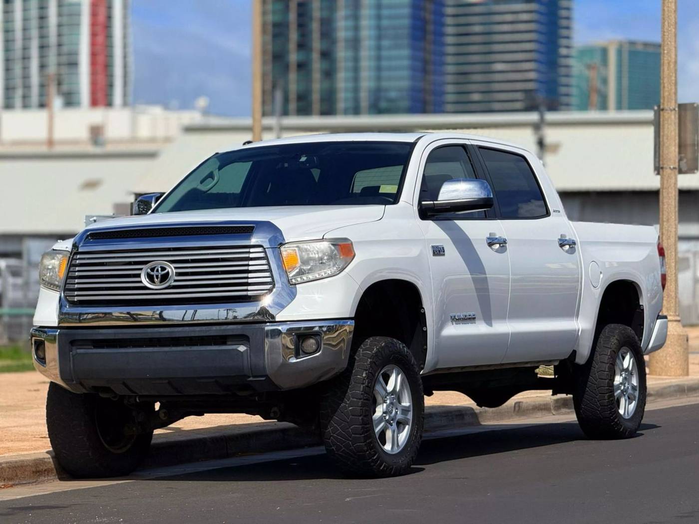 2017 Toyota Tundra Limited — Pickup Truck — 104,415 mi — Honolulu, HI