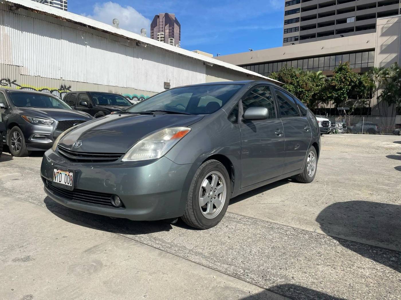 2005 Toyota Prius Base — Sedan — 74,721 mi — Honolulu, HI