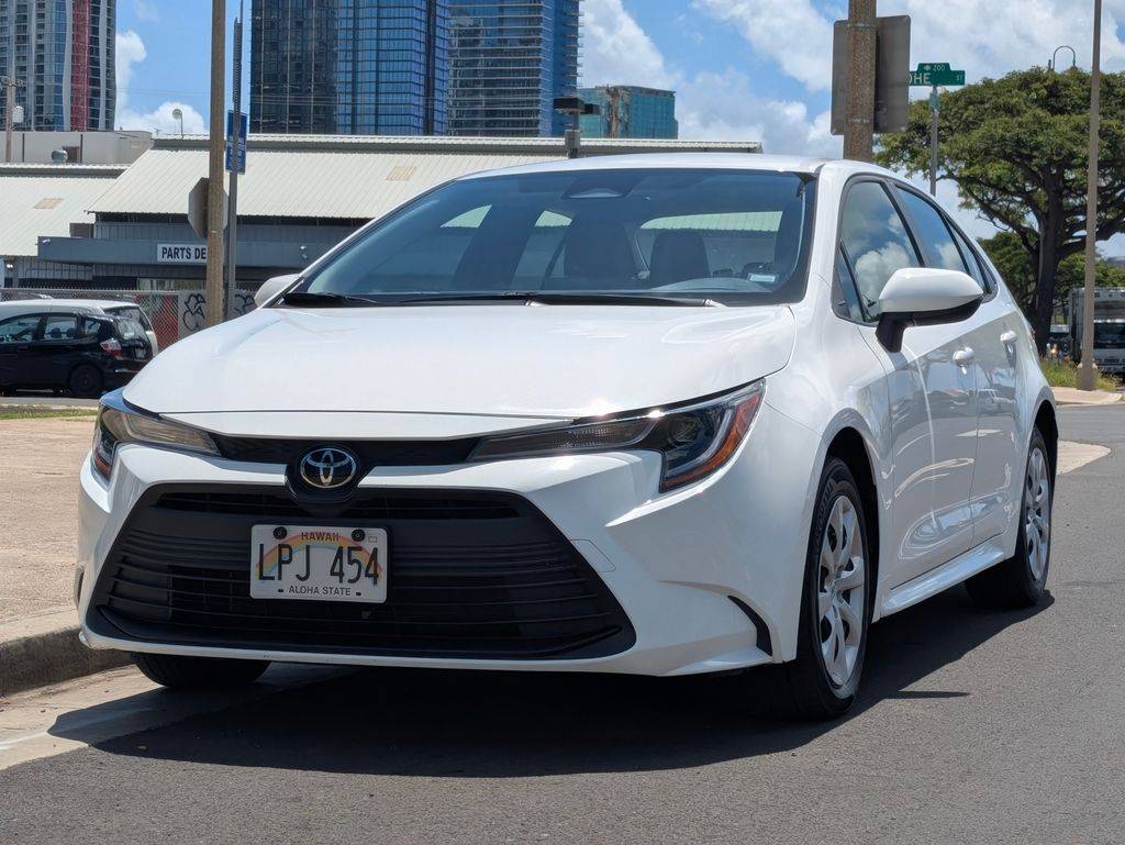 2025 Toyota Corolla LE — Sedan — 17,183 mi — Honolulu, HI