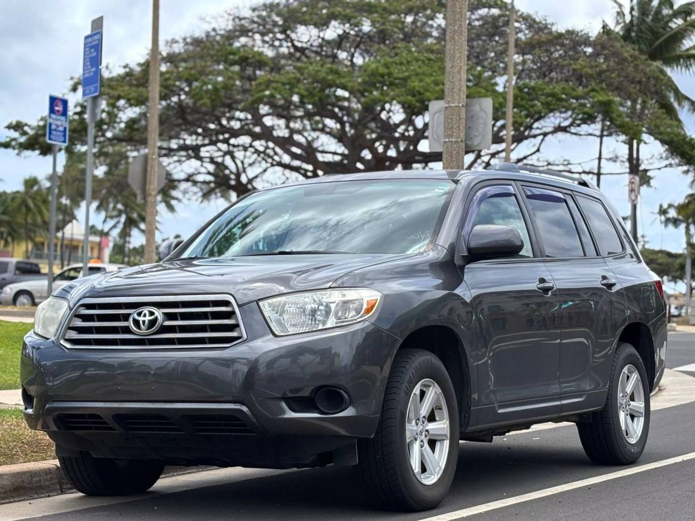 2010 Toyota Highlander Highlander V6 — SUV — 135,488 mi — Honolulu, HI