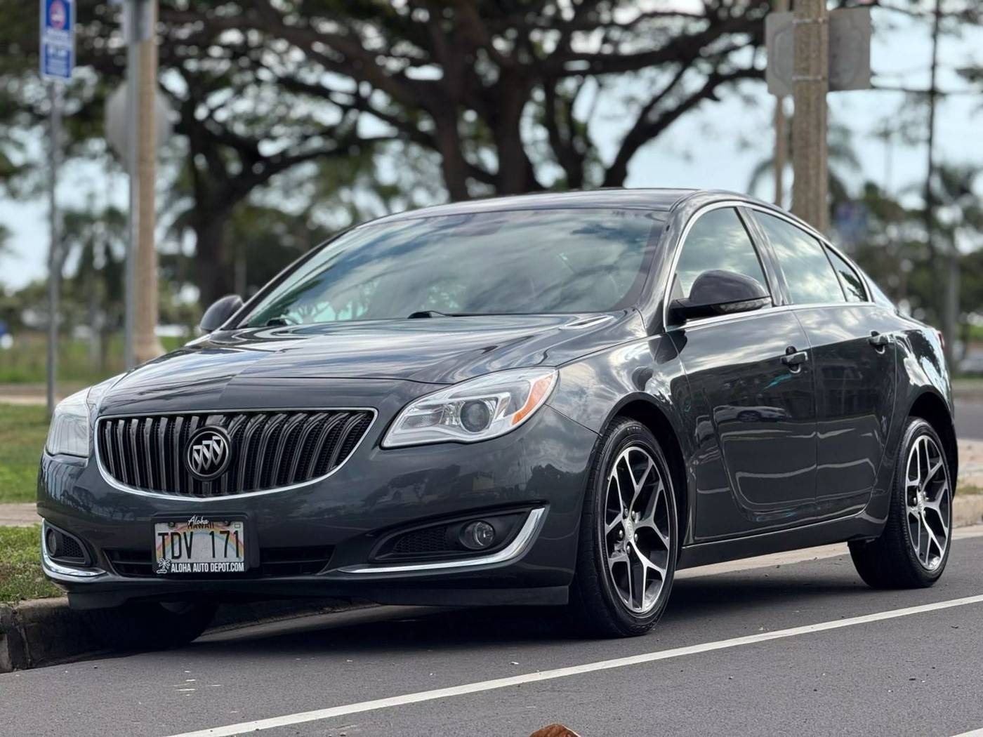 2017 Buick Regal Sport Touring — Sedan — 82,174 mi — Honolulu, HI
