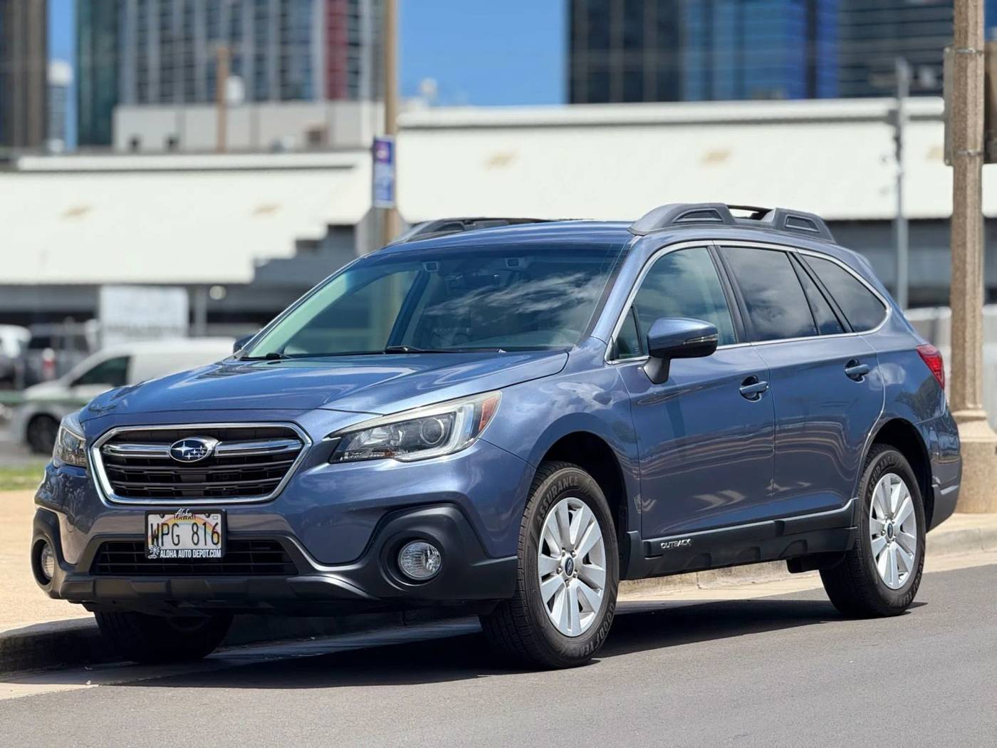 2018 Subaru Outback 2.5i Premium — SUV — 64,099 mi — Honolulu, HI