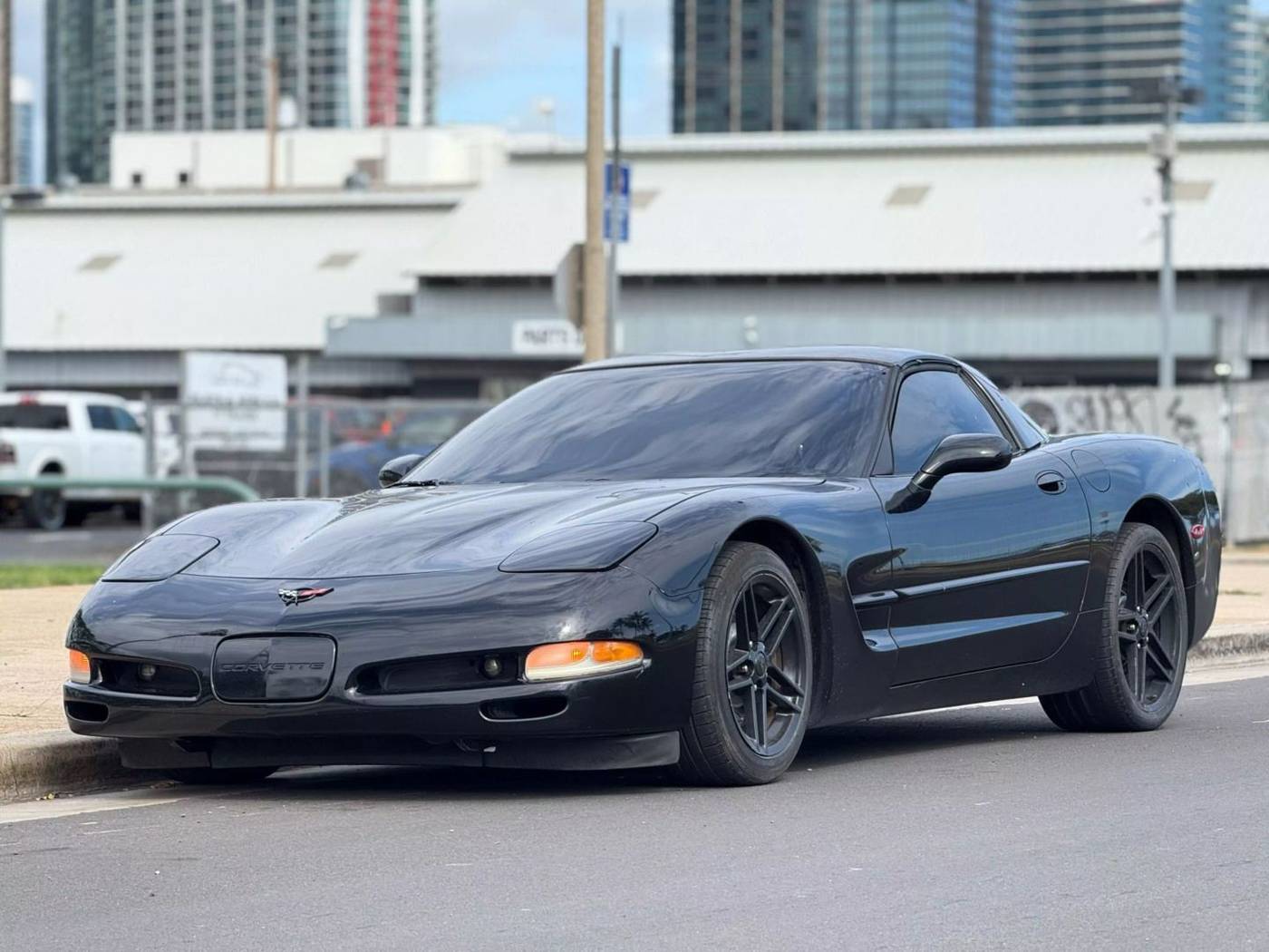 2004 Chevrolet Corvette Base — Coupe — 106,845 mi — Honolulu, HI