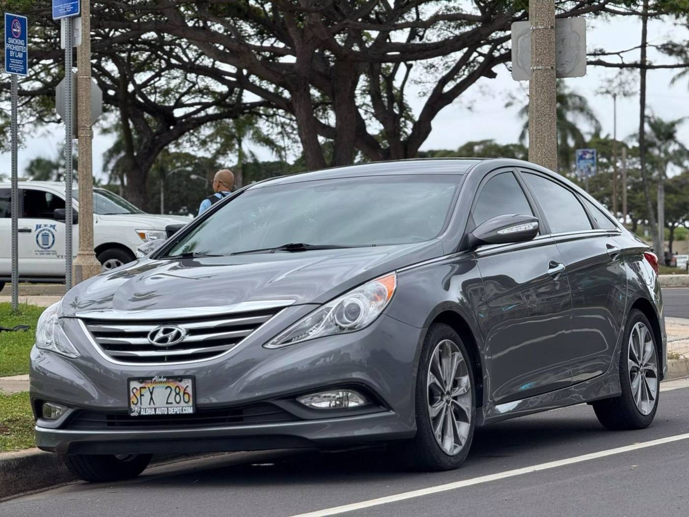2014 Hyundai Sonata SE — Sedan — 57,920 mi — Honolulu, HI