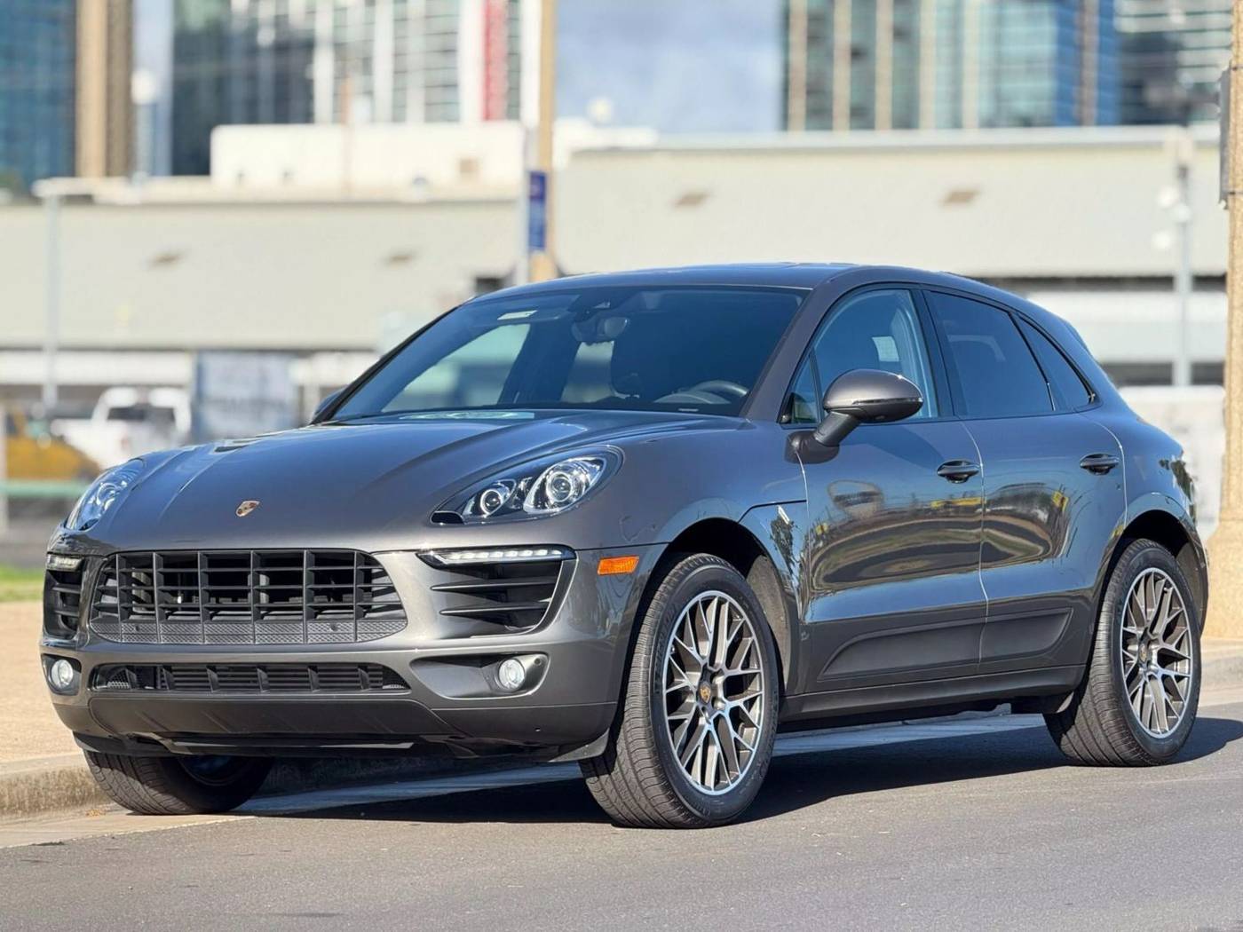 2018 Porsche Macan Sport Edition — SUV — 8,725 mi — Honolulu, HI
