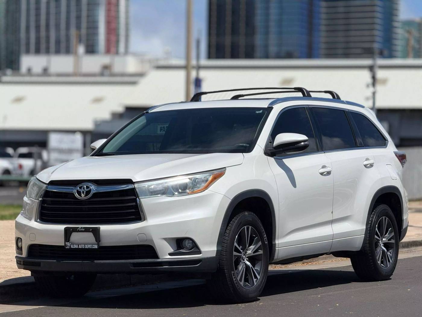 2016 Toyota Highlander XLE — SUV — 46,404 mi — Honolulu, HI