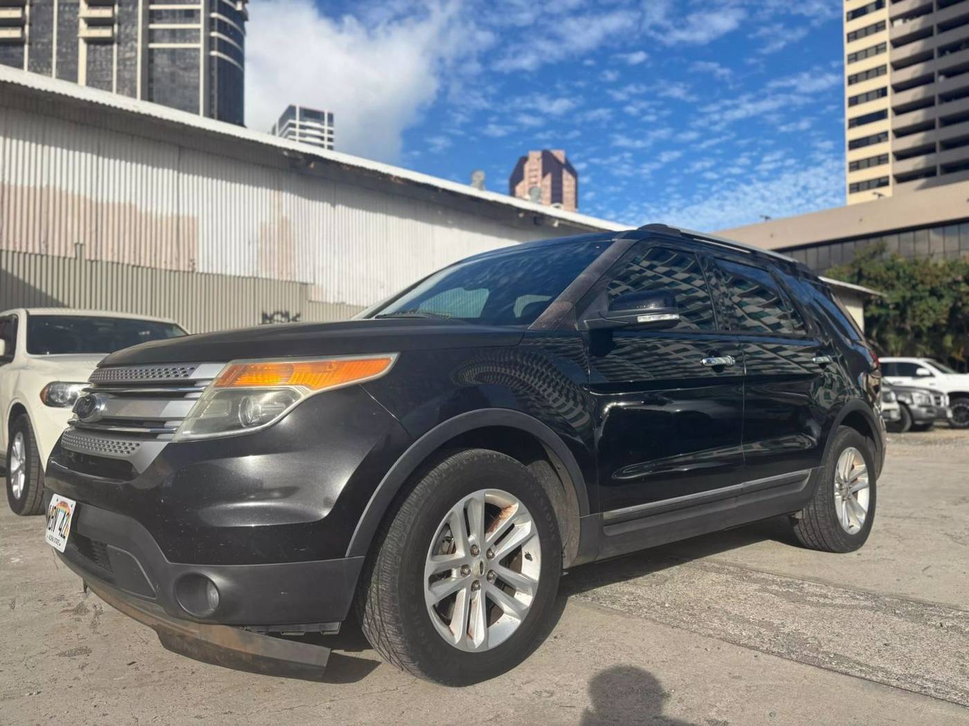 2014 Ford Explorer XLT — SUV — 111,098 mi — Honolulu, HI
