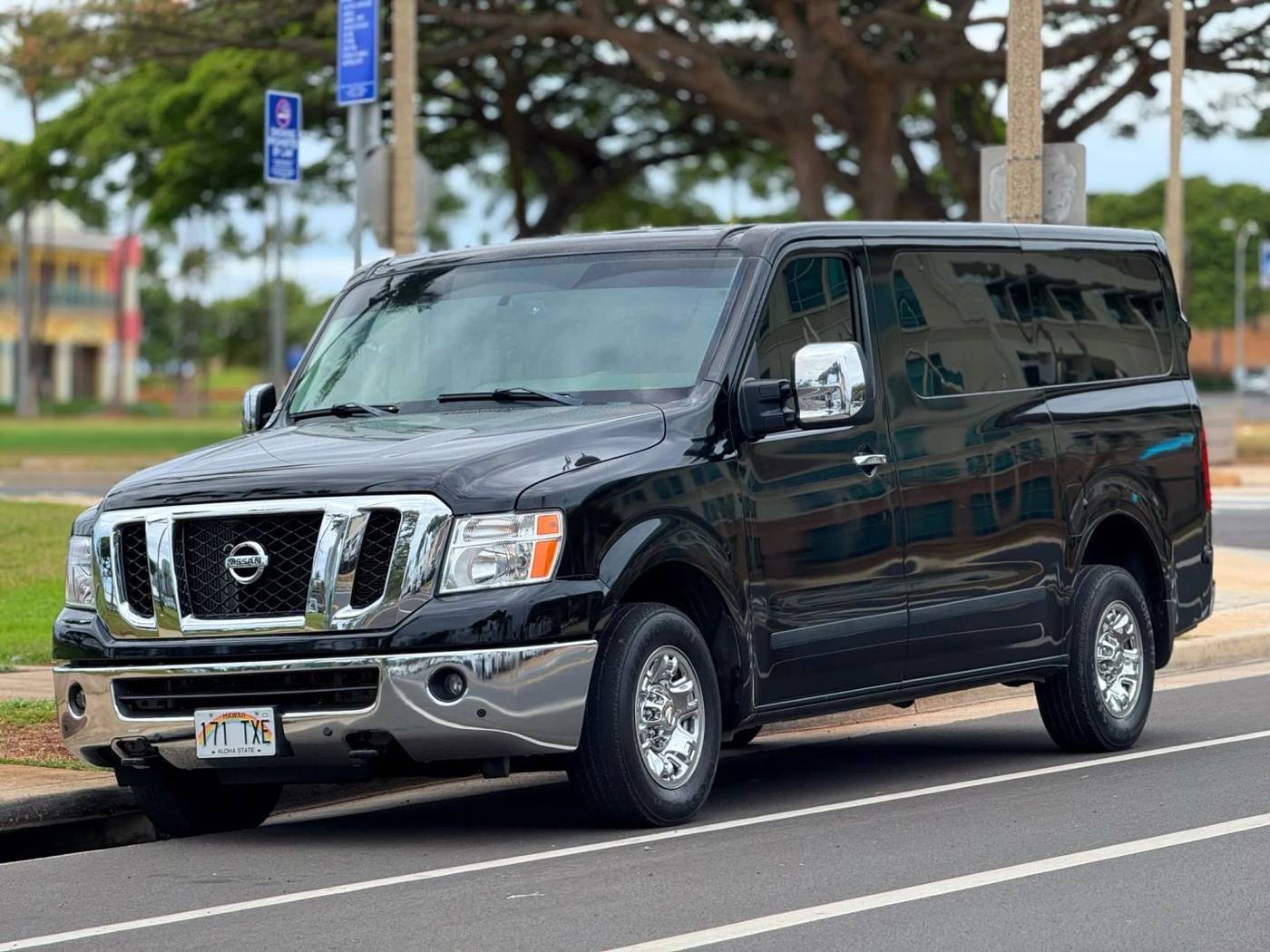 2021 Nissan NV Passenger NV3500 HD SL — Passenger Van — 63,358 mi — Honolulu, HI