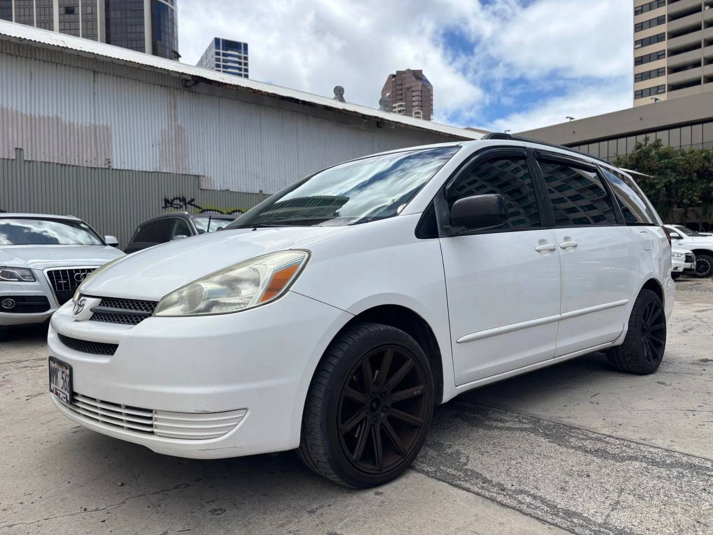 2004 Toyota Sienna CE — Minivan — 110,702 mi — Honolulu, HI
