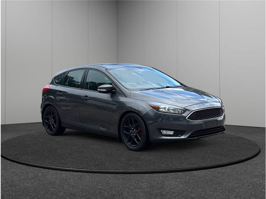 2016 Ford Focus SE — Hatchback — 96,634 mi — Jacksonville, FL