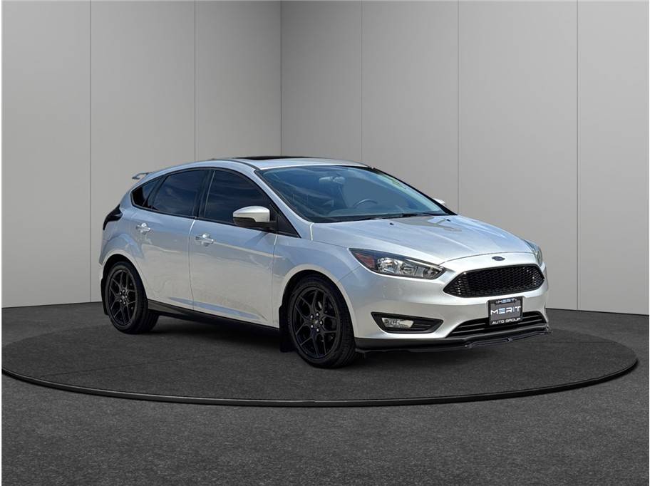 2015 Ford Focus SE — Hatchback — 132,604 mi — Jacksonville, FL