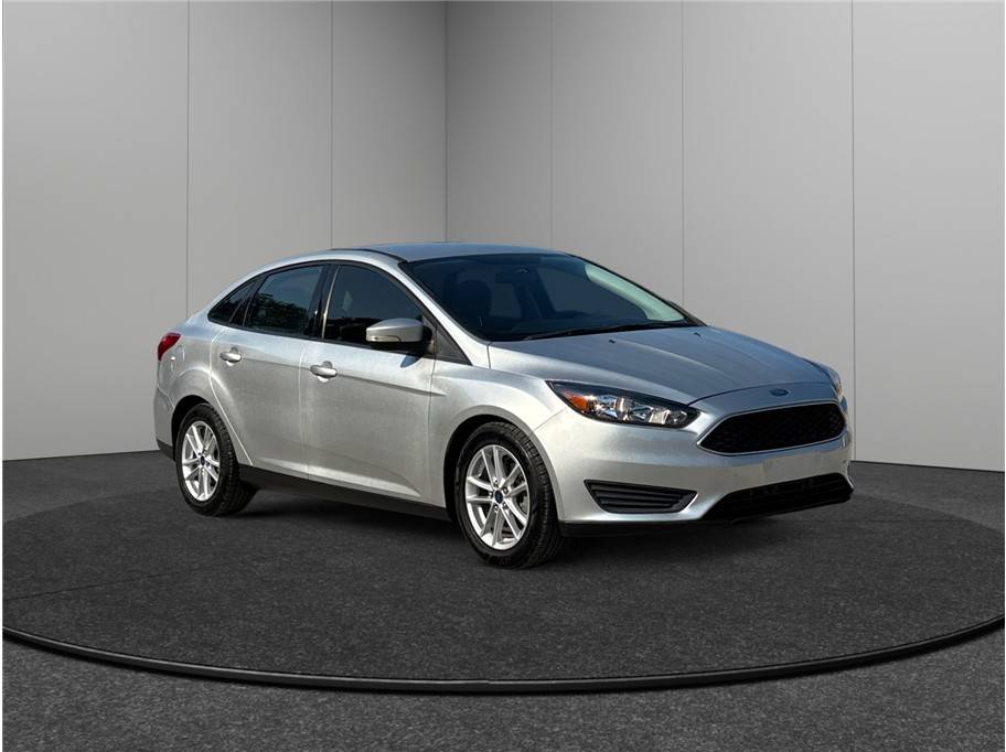 2015 Ford Focus SE — Sedan — 64,900 mi — Jacksonville, FL