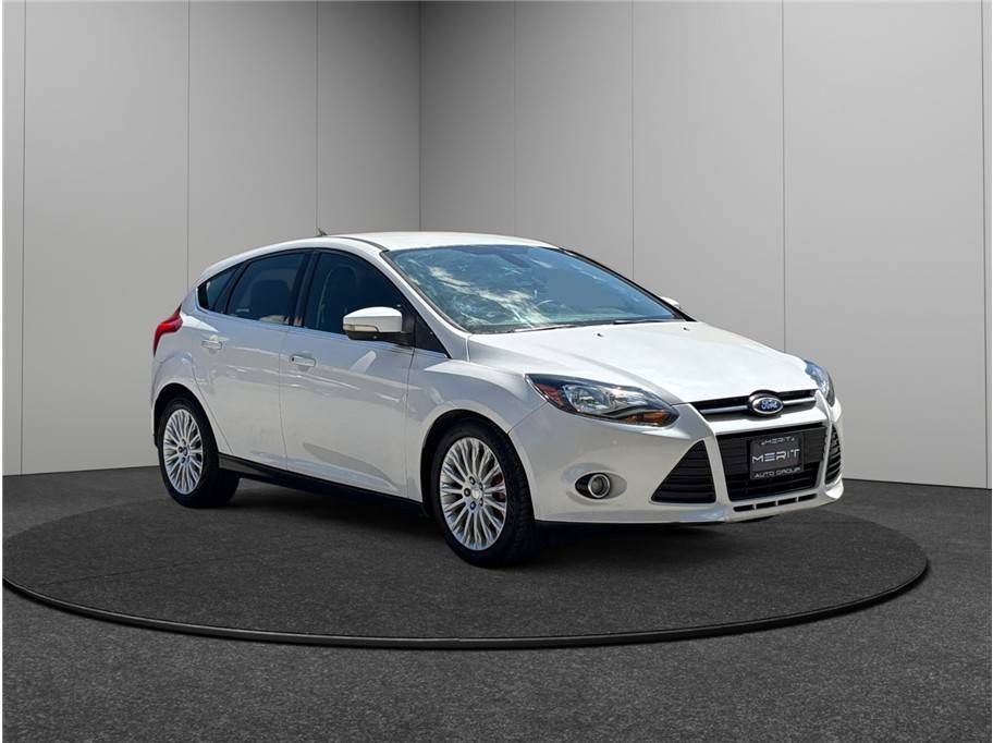 2012 Ford Focus Titanium — Hatchback — 101,470 mi — Jacksonville, FL