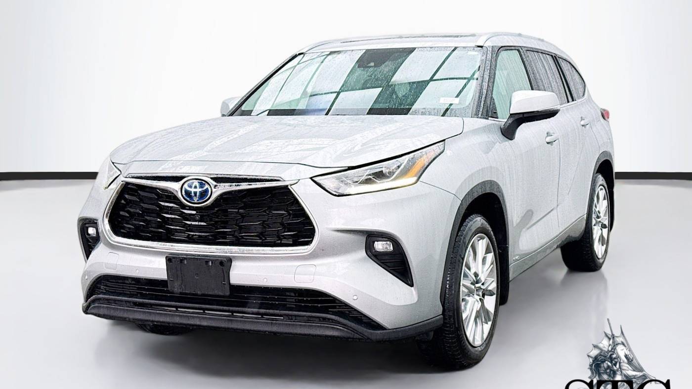 2022 Toyota Highlander Hybrid Limited — SUV — 17,692 mi — Bellflower, CA