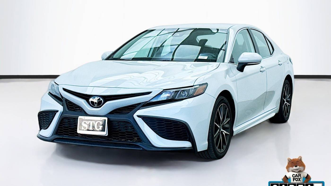 2023 Toyota Camry SE — Sedan — 20,222 mi — Bellflower, CA
