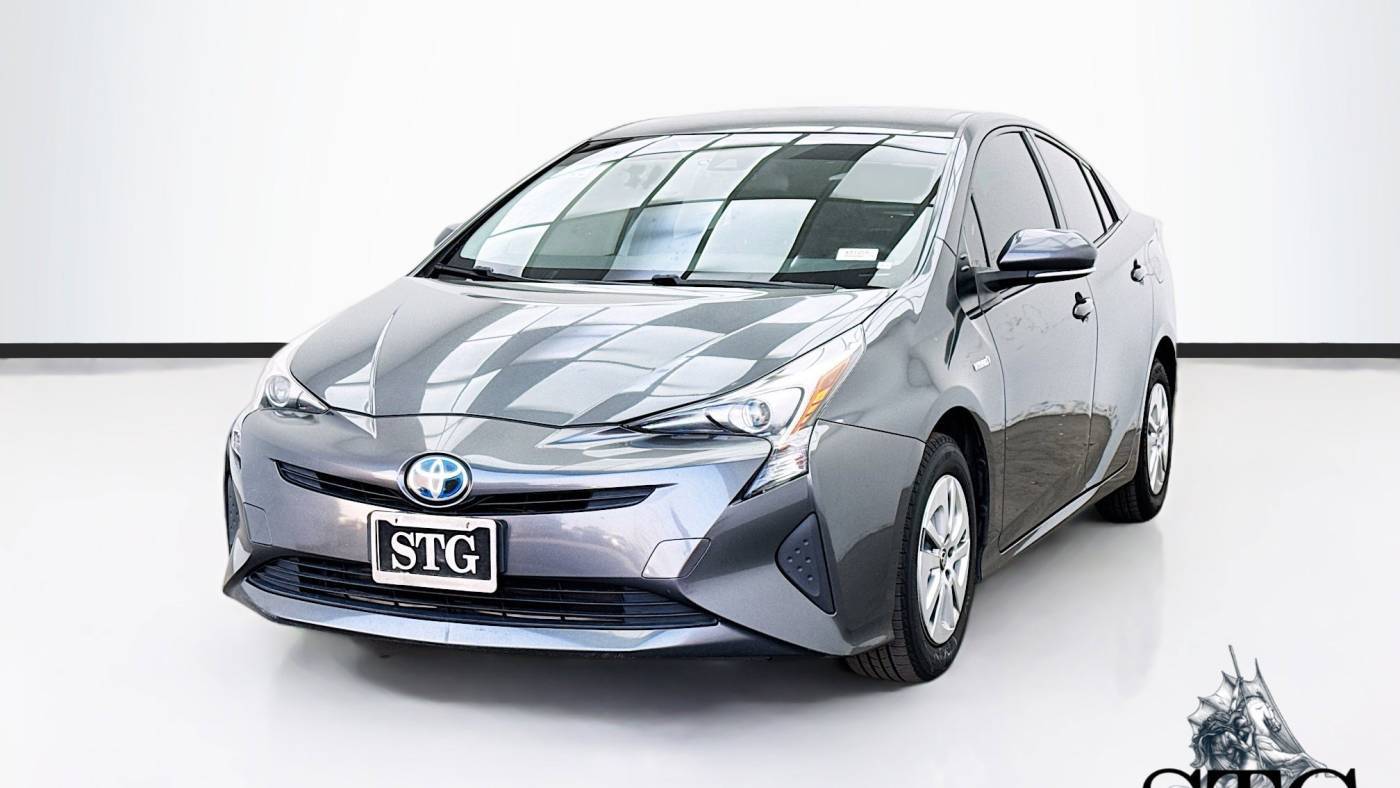 2017 Toyota Prius Four — Hatchback — 37,770 mi — Bellflower, CA