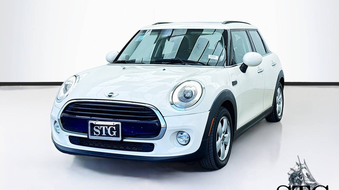 2016 MINI Hardtop Cooper — Hatchback — 54,388 mi — Bellflower, CA