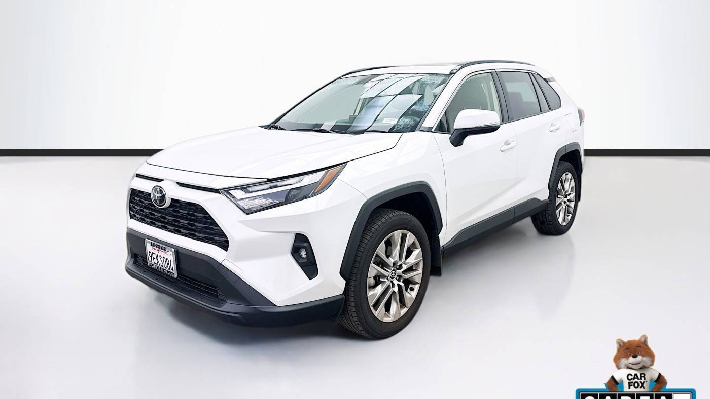 2023 Toyota RAV4 XLE Premium — SUV — 18,111 mi — Bellflower, CA