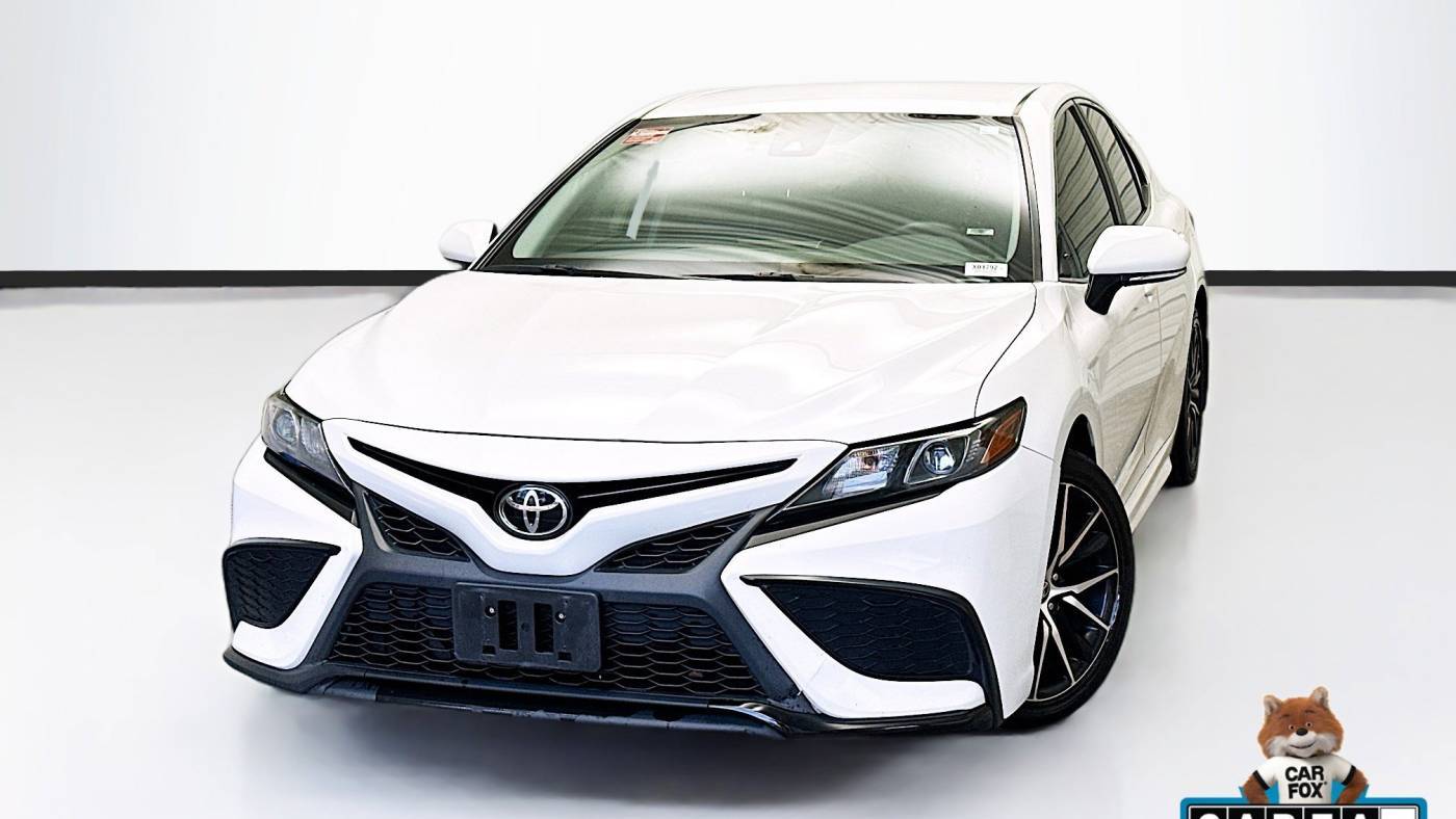 2022 Toyota Camry SE — Sedan — 89,676 mi — Bellflower, CA