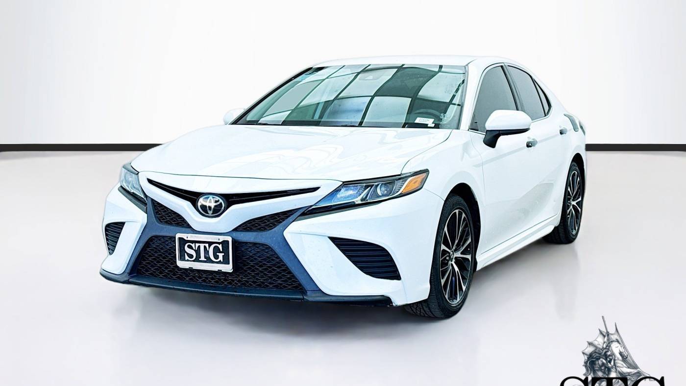 2020 Toyota Camry SE — Sedan — 72,989 mi — Bellflower, CA