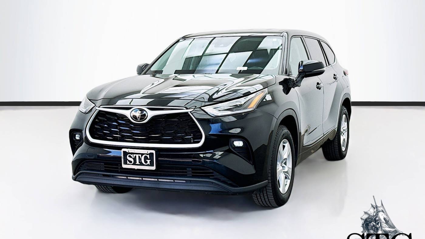 2021 Toyota Highlander LE — SUV — 75,325 mi — Bellflower, CA