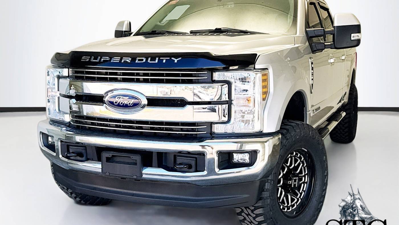 2018 Ford Super Duty F-250 Lariat — Pickup Truck — 73,183 mi — Bellflower, CA