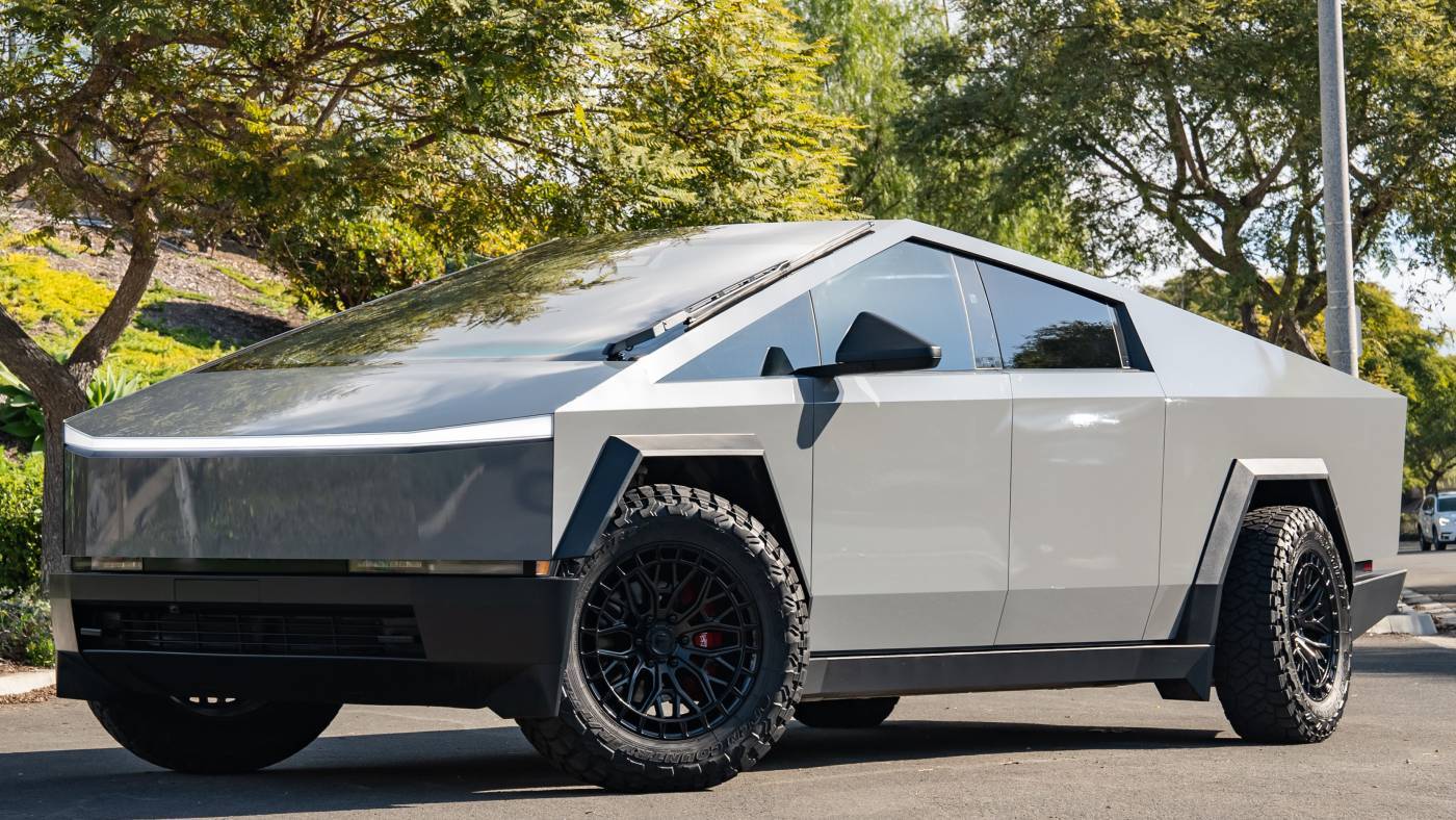 2024 Tesla Cybertruck Standard — Pickup Truck — 13,650 mi — San Juan Capistrano, CA