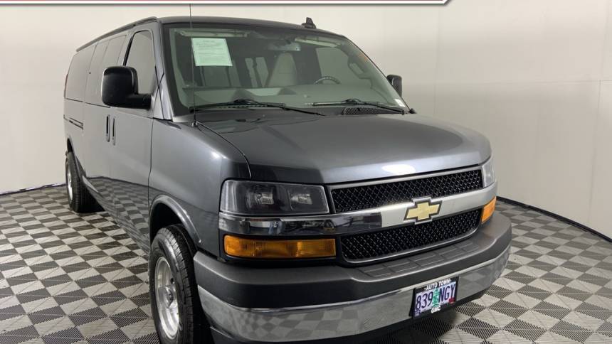 2017 Chevrolet Express Passenger LT — Passenger Van — 99,132 mi — Gladstone, OR