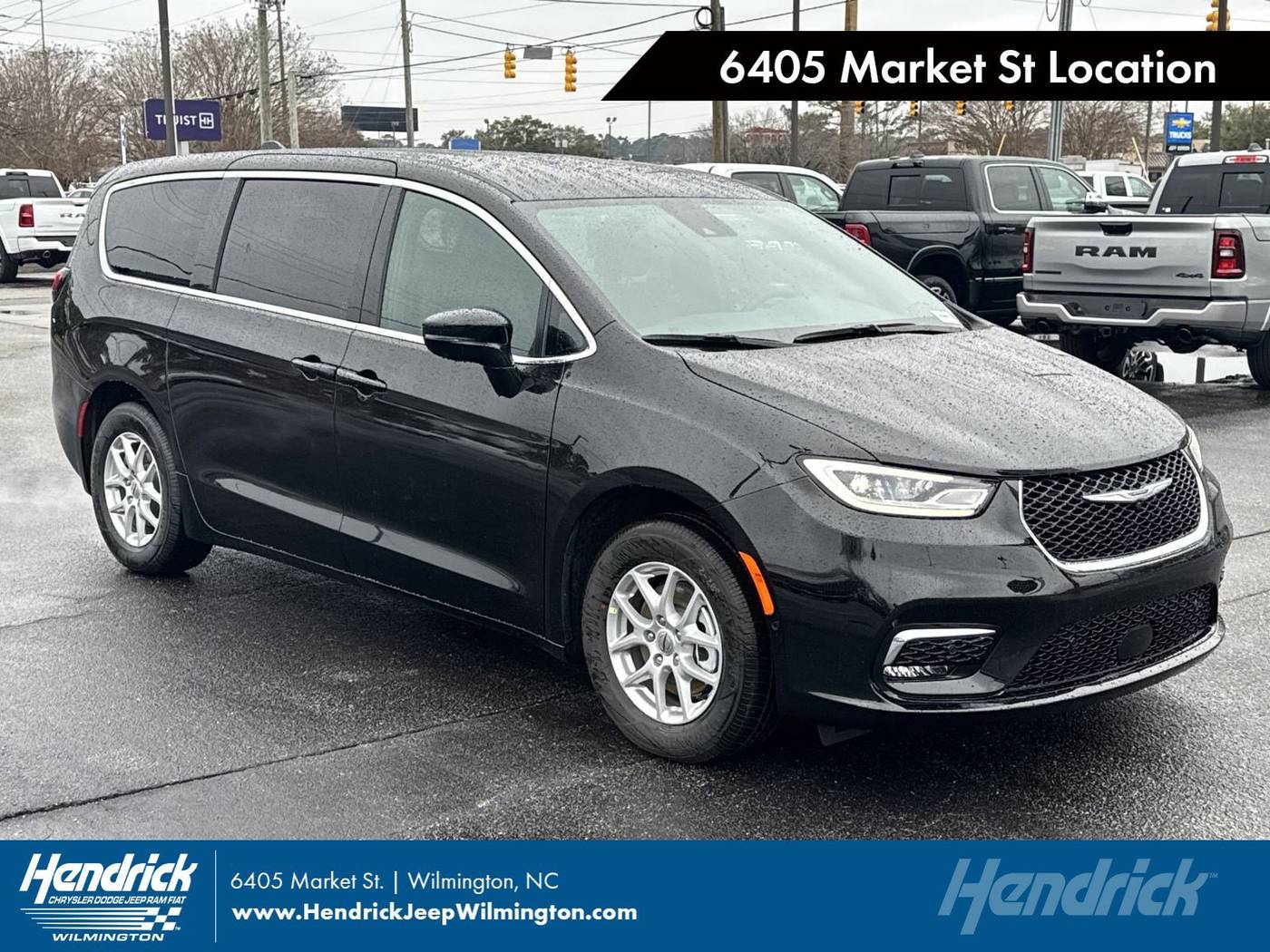 2025 Chrysler Pacifica Select — Minivan — 14,049 mi — Wilmington, NC