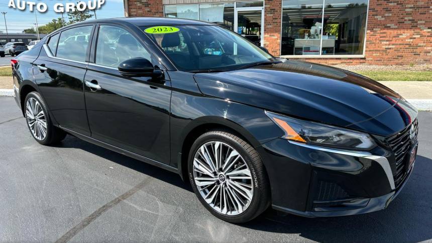 2023 Nissan Altima SL — Sedan — 17,216 mi — Marengo, IL