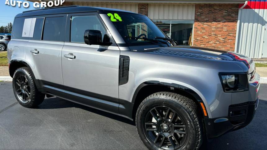 2024 Land Rover Defender X-Dynamic SE — SUV — 10,030 mi — Marengo, IL